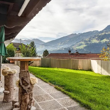 Rofan Und Zillertal Appartamento *